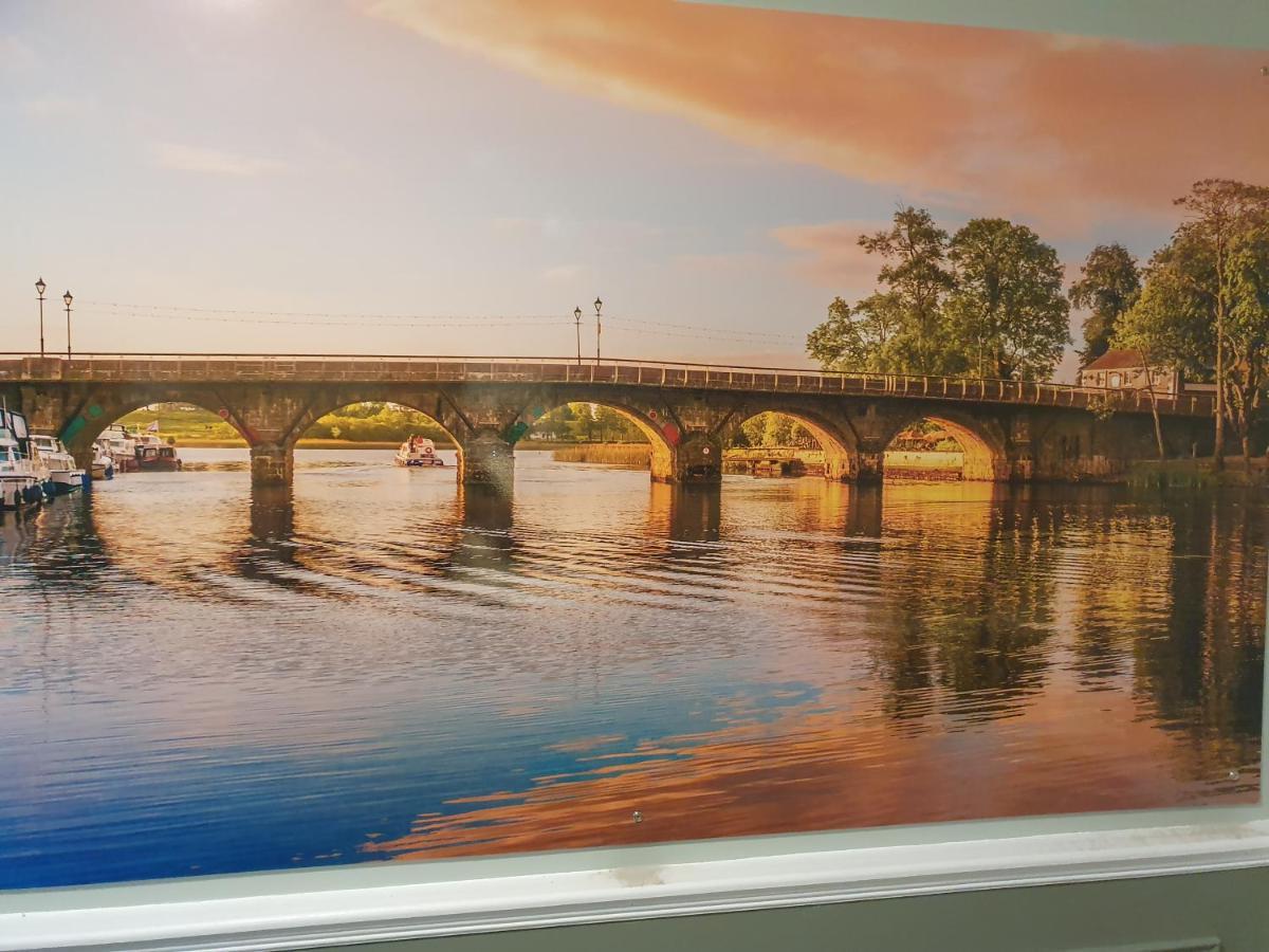 Shannon Bridge House Carrick on Shannon 外观 照片